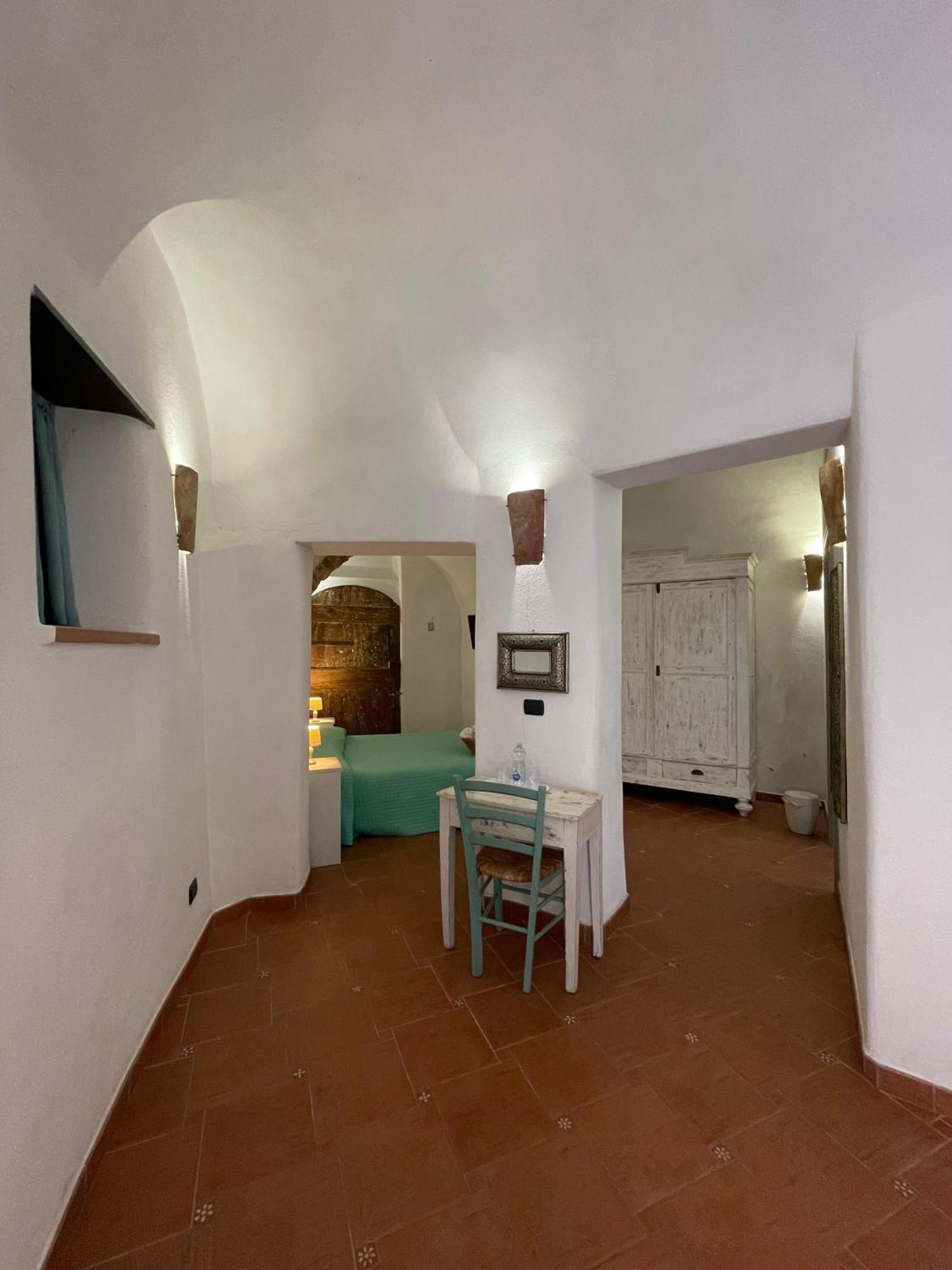 Ca' Du Batan Bed and Breakfast Spotorno Eksteriør billede