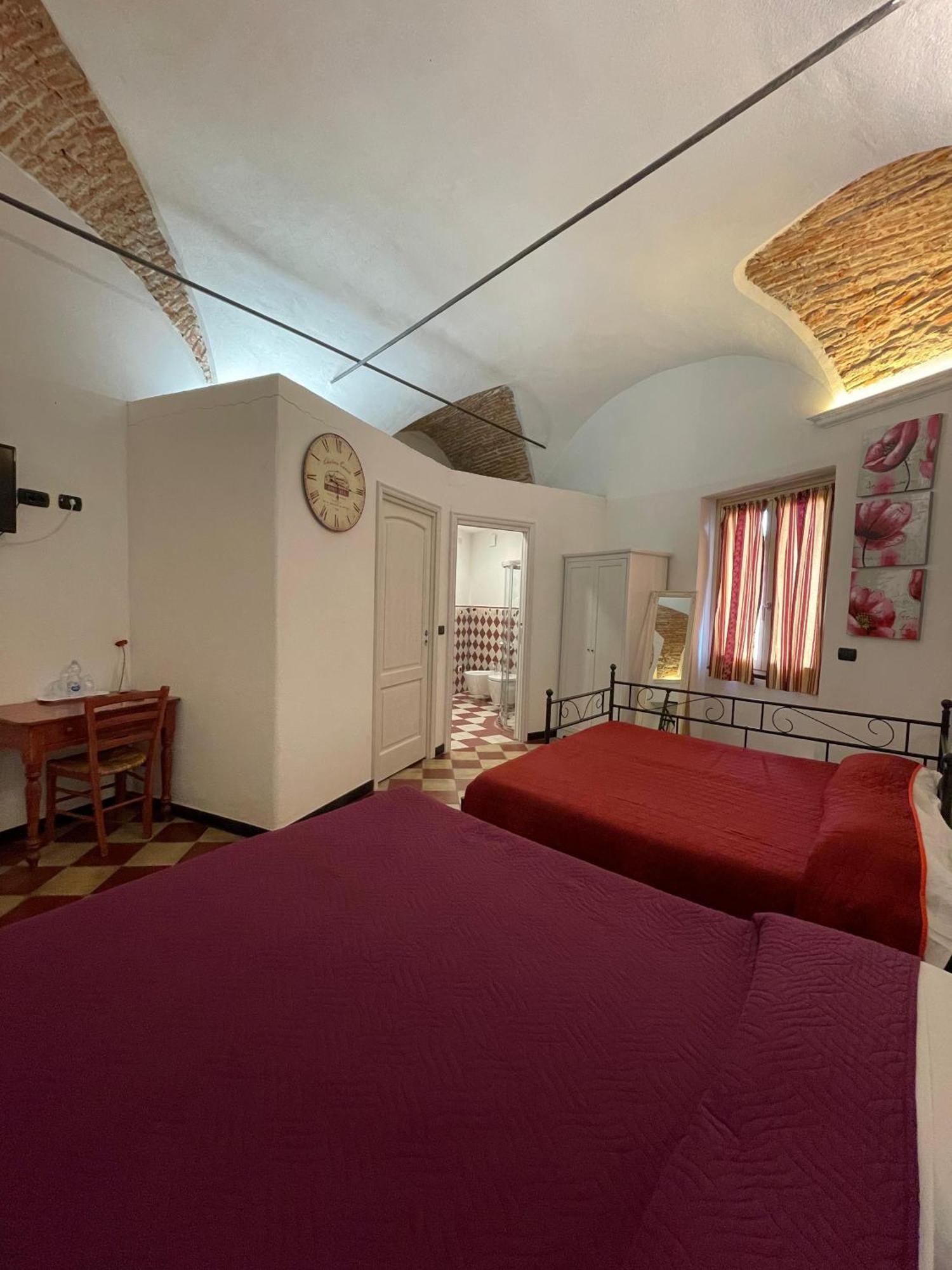 Ca' Du Batan Bed and Breakfast Spotorno Eksteriør billede