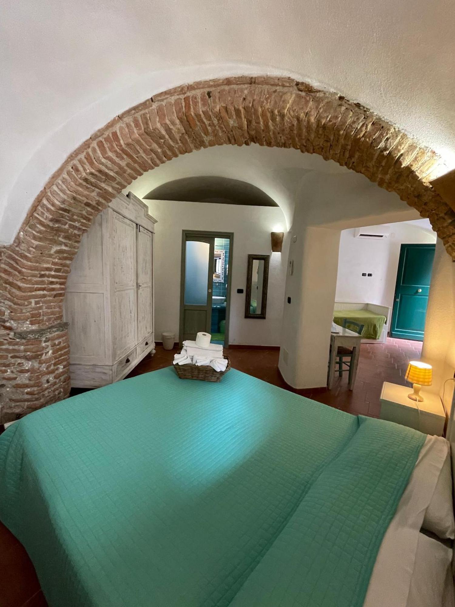 Ca' Du Batan Bed and Breakfast Spotorno Eksteriør billede